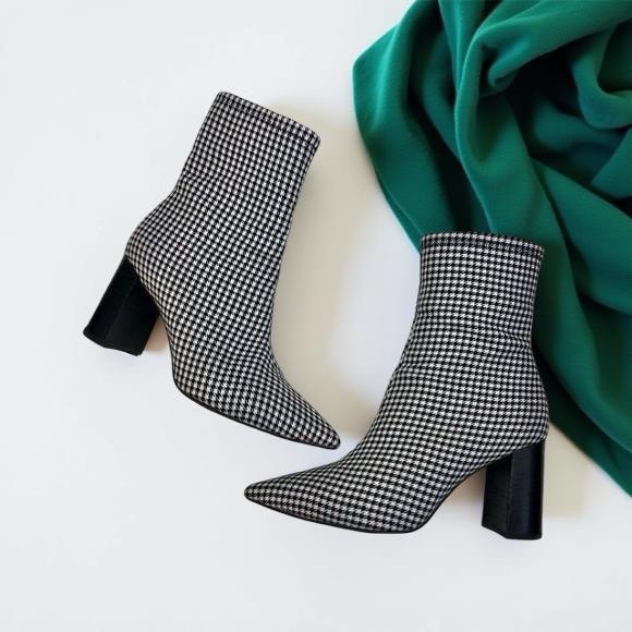 SOLD OUT | Jeffrey Campbell Siren Houndstooth Booties Pointed Toe Block Heel 7.5 - Picture 10 of 10
